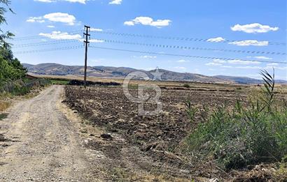 ESENBOĞA YOLU YAKINI İMARA YAKIN YÜKSEK KAZANÇ POTANSİYELİ TARLA