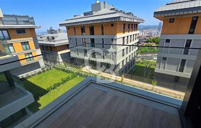 Üsküdar Ala Çamlica 2 Satilik 4+1/ 3 Banyolu Site içinde Daire