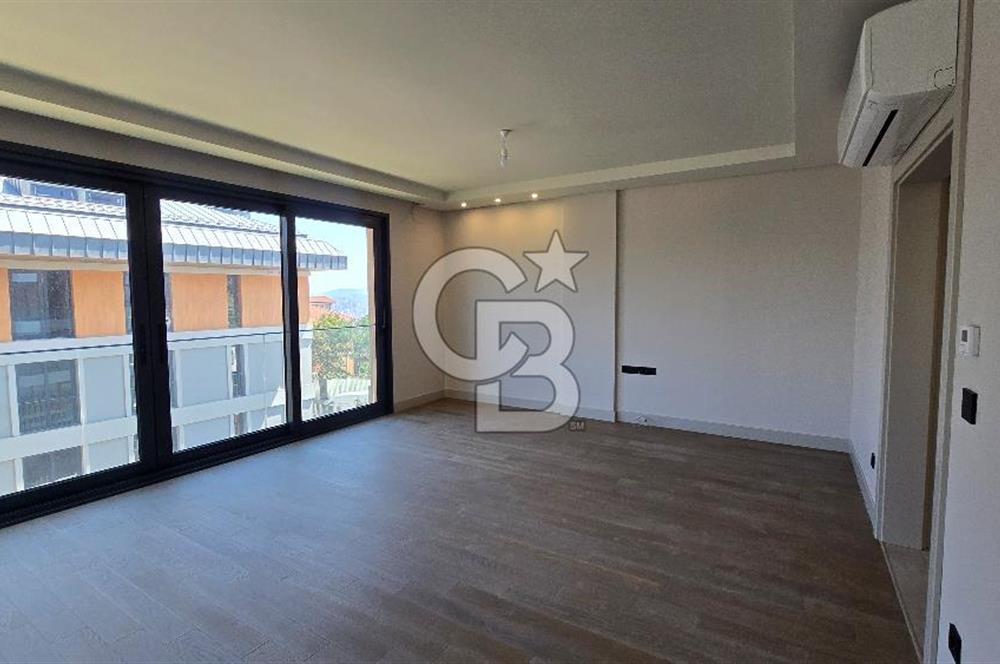Üsküdar Ala Çamlica 2 Satilik 4+1/ 3 Banyolu Site içinde Daire
