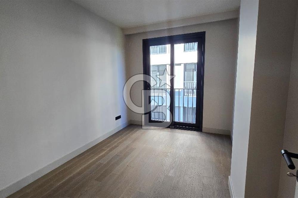 Üsküdar Ala Çamlica 2 Satilik 4+1/ 3 Banyolu Site içinde Daire