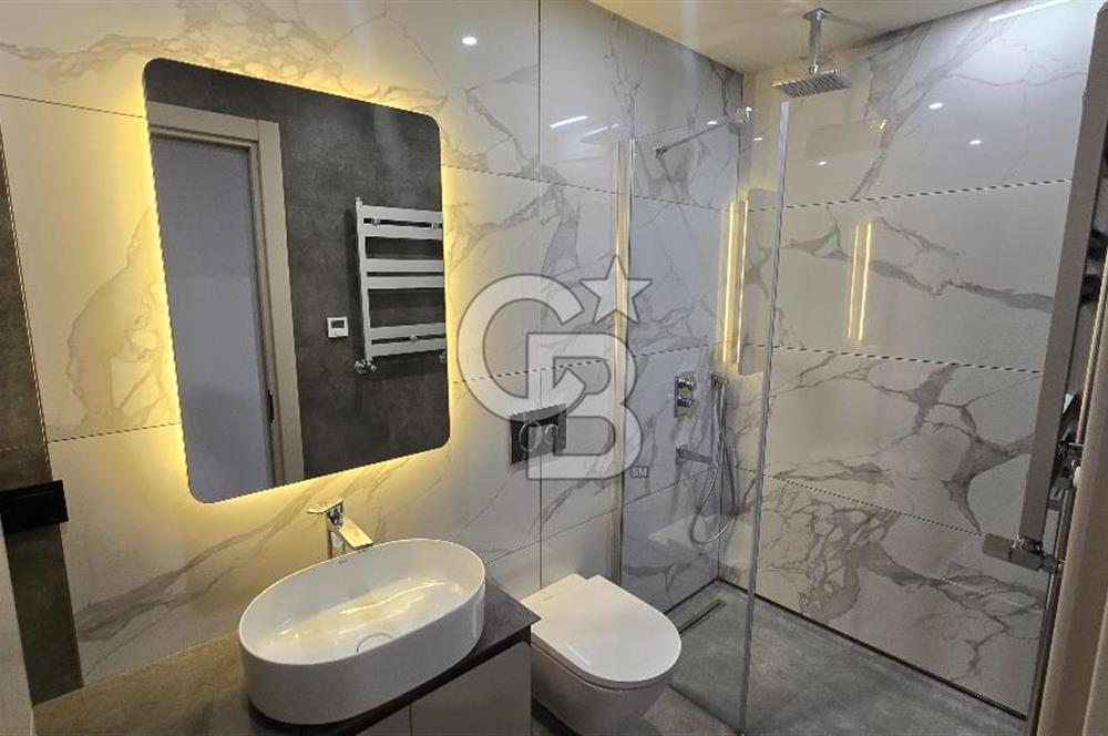 Üsküdar Ala Çamlica 2 Satilik 4+1/ 3 Banyolu Site içinde Daire