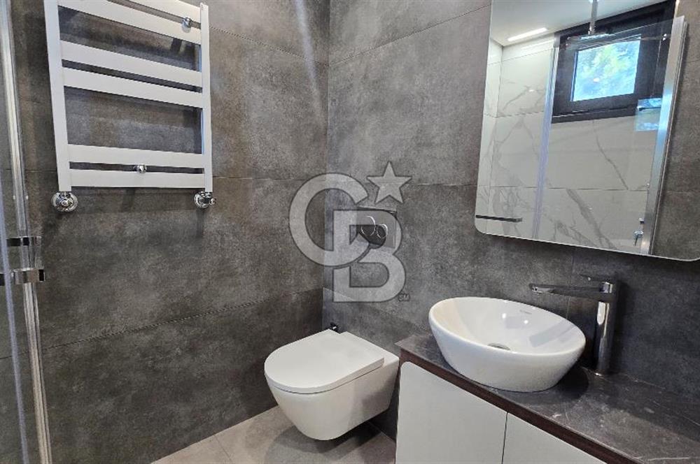 Üsküdar Ala Çamlica 2 Satilik 4+1/ 3 Banyolu Site içinde Daire
