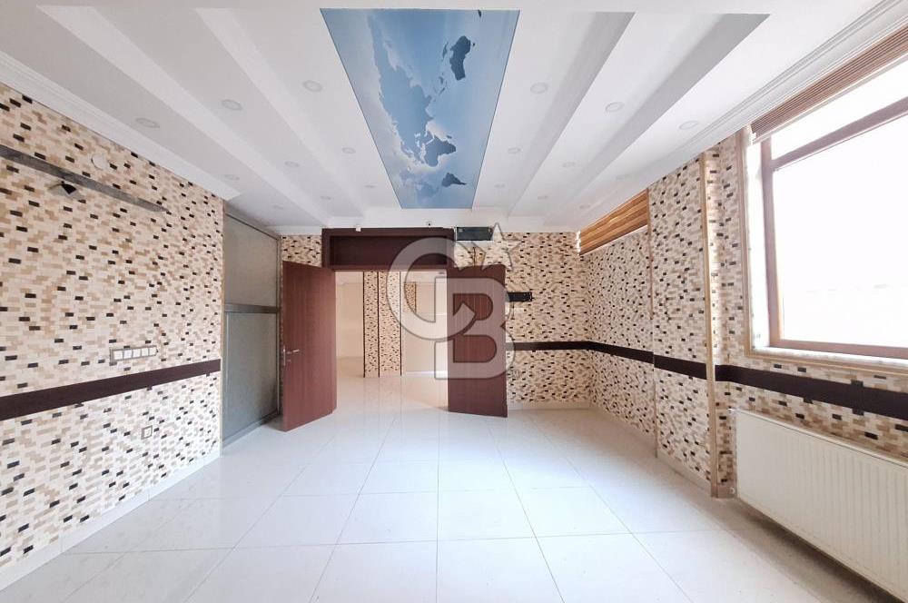 FATİH CADDESİNDE 110 M² GENİŞ KULLANIMLI OFİS