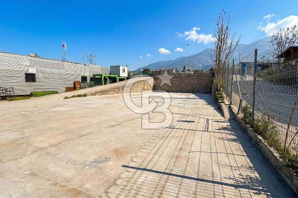 OTOSANSİT KARŞISI ANA CADDE CEPHELİ KİRALIK ARSA