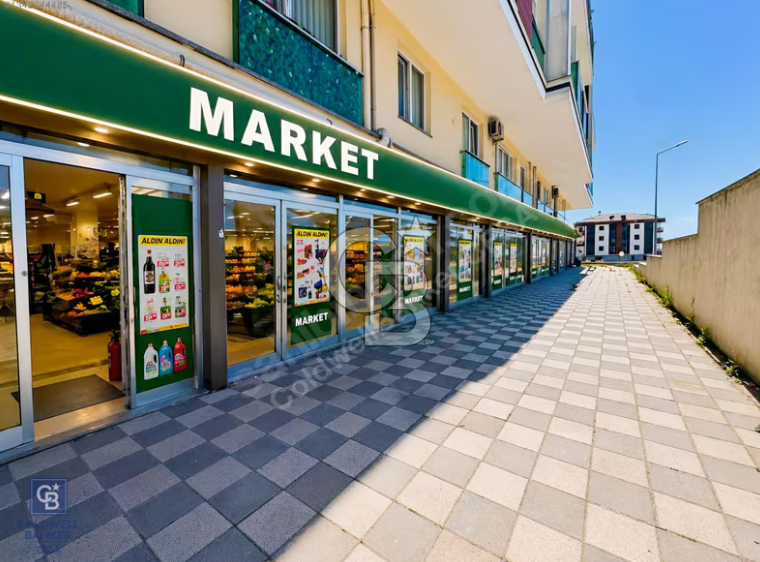 BEYLİKDÜZÜ YAŞAM VADİSİNE CEPHE 600 M2 SIFIR KİRALIK DÜKKAN