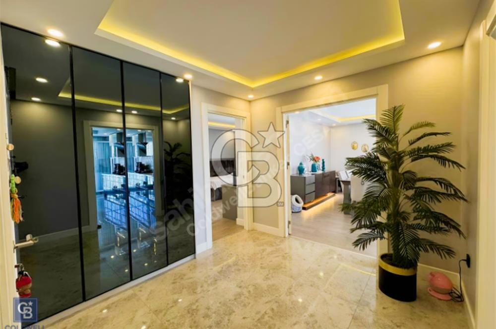 BEYLİKDÜZÜ ŞEHRİ BEYAZ SİTESİNDE SATILIK ULTRA LÜKS 4+1