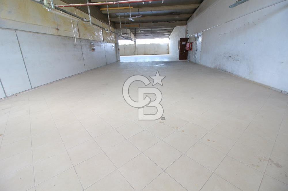 TORBALI YAZIBAŞINDA KÖŞE KONUMLU KİRALIK FABRİKA