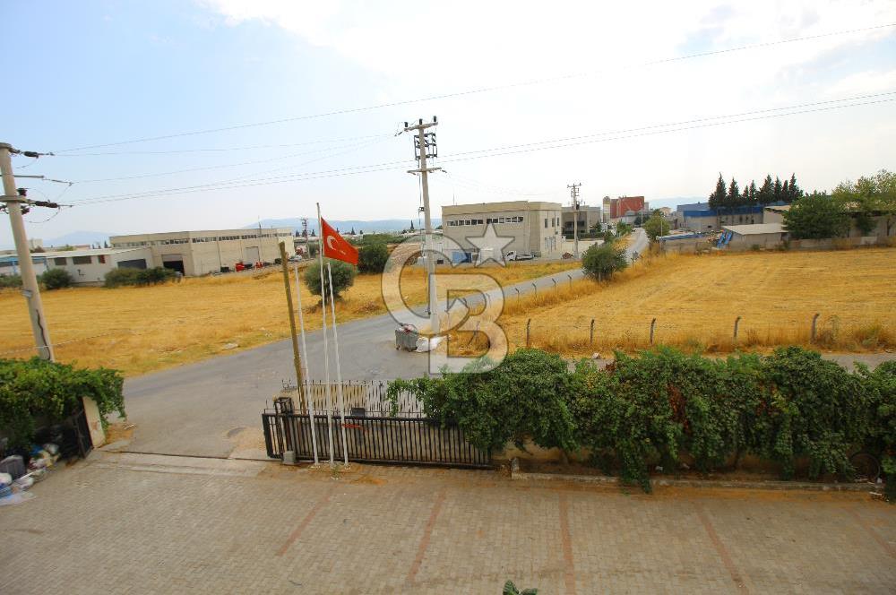 TORBALI YAZIBAŞINDA KÖŞE KONUMLU KİRALIK FABRİKA