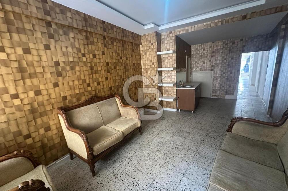 KIŞLA MAHALLESİNDE MERKEZİ KONUMDA KİRALIK 80 M² DÜKKÂN