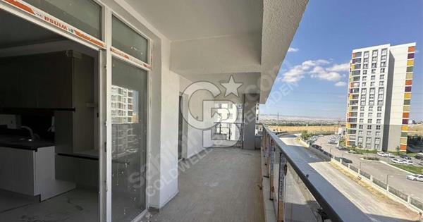 TÖREKENT // SERRA BULVAR // 4+1 // ARA KAT // - 374944