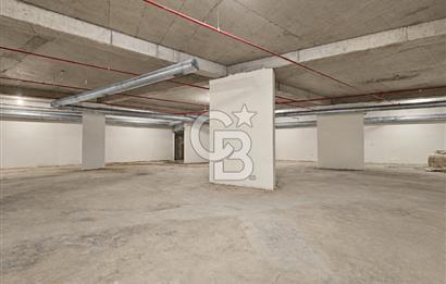 ATAŞEHİR-F.PAŞA / 860 M2 İSKANLI VE 3 TON YÜK ASANSÖRLÜ PLAZA