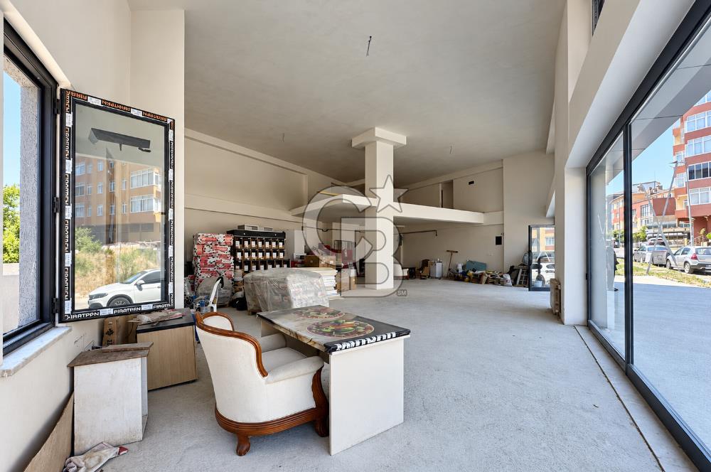 ATAŞEHİR-F.PAŞA / 3500 M2 İSKANLI VE 3 TON YÜK ASANSÖRLÜ PLAZA
