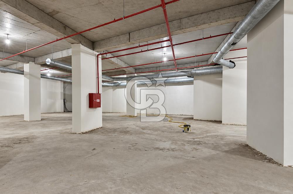 ATAŞEHİR-F.PAŞA / 3500 M2 İSKANLI VE 3 TON YÜK ASANSÖRLÜ PLAZA