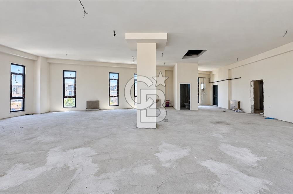 ATAŞEHİR-F.PAŞA / 3500 M2 İSKANLI VE 3 TON YÜK ASANSÖRLÜ PLAZA