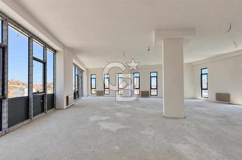 ATAŞEHİR-F.PAŞA / 3500 M2 İSKANLI VE 3 TON YÜK ASANSÖRLÜ PLAZA