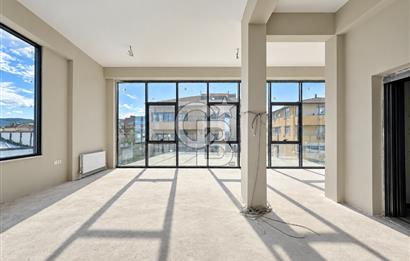 ATAŞEHİR-F.PAŞA / 860 M2 İSKANLI VE 3 TON YÜK ASANSÖRLÜ PLAZA
