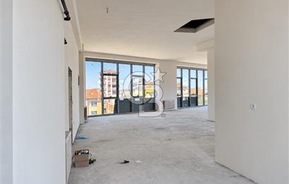 ATAŞEHİR-F.PAŞA / 3500 M2 İSKANLI VE 3 TON YÜK ASANSÖRLÜ PLAZA