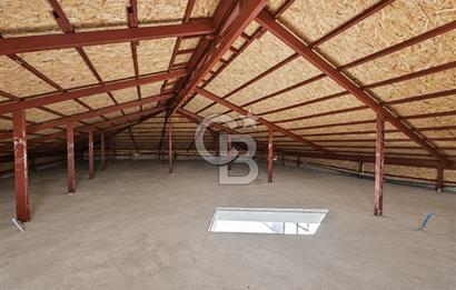 ATAŞEHİR-F.PAŞA / 3500 M2 İSKANLI VE 3 TON YÜK ASANSÖRLÜ PLAZA