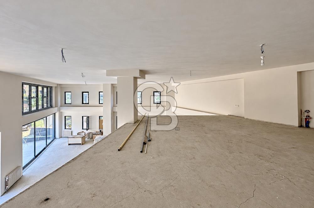 ATAŞEHİR-F.PAŞA / 3500 M2 İSKANLI VE 3 TON YÜK ASANSÖRLÜ PLAZA