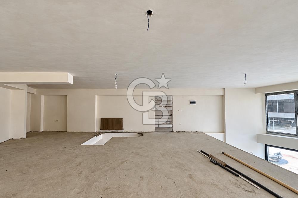 ATAŞEHİR-F.PAŞA / 3500 M2 İSKANLI VE 3 TON YÜK ASANSÖRLÜ PLAZA