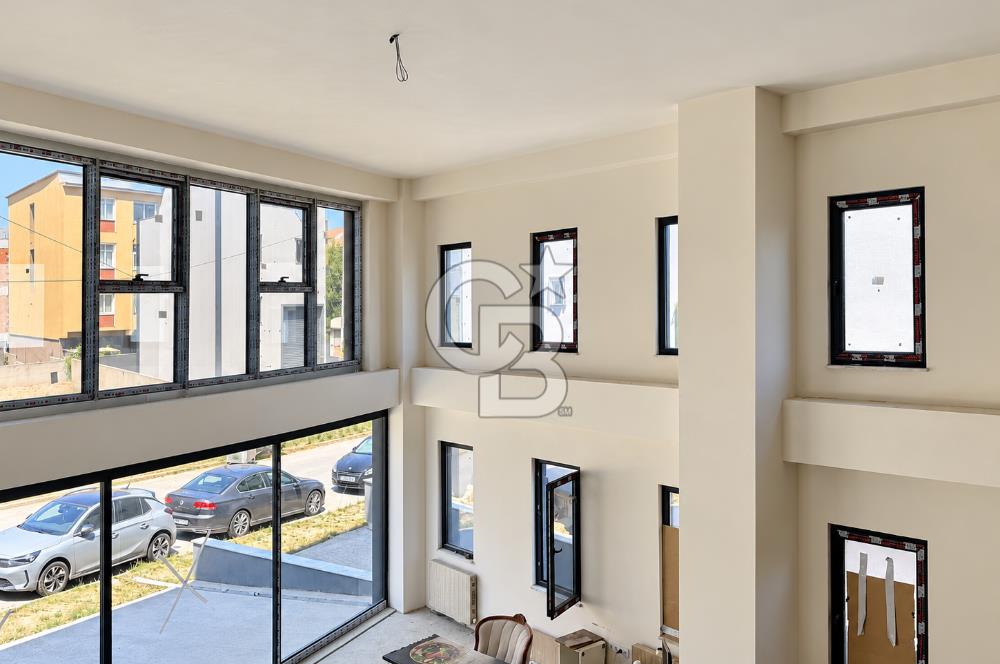 ATAŞEHİR-F.PAŞA / 3500 M2 İSKANLI VE 3 TON YÜK ASANSÖRLÜ PLAZA