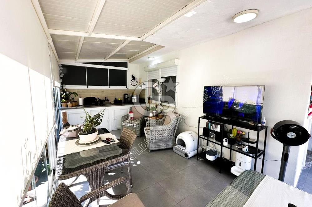 Kuşadası Sahil Sitelerinde Tatil Ruhunu 12 Ay Yaşatan Satılık Villa