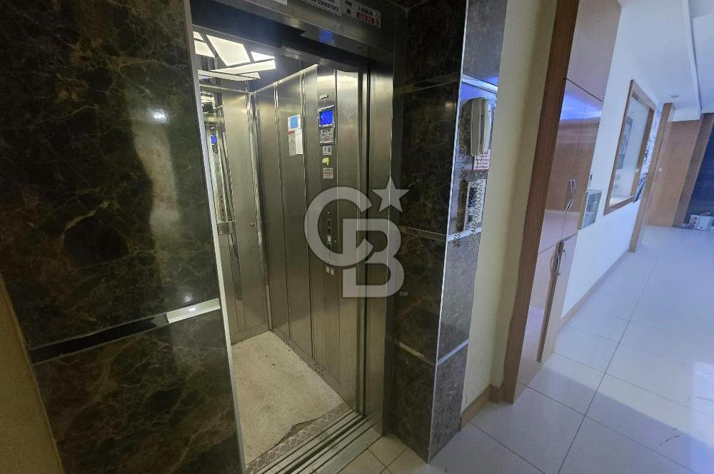 GERSAN SANAYİ SİTESNDE KÖŞE BAŞI 1900 M2 KAPALI ALANLI KÖŞE BİNA
