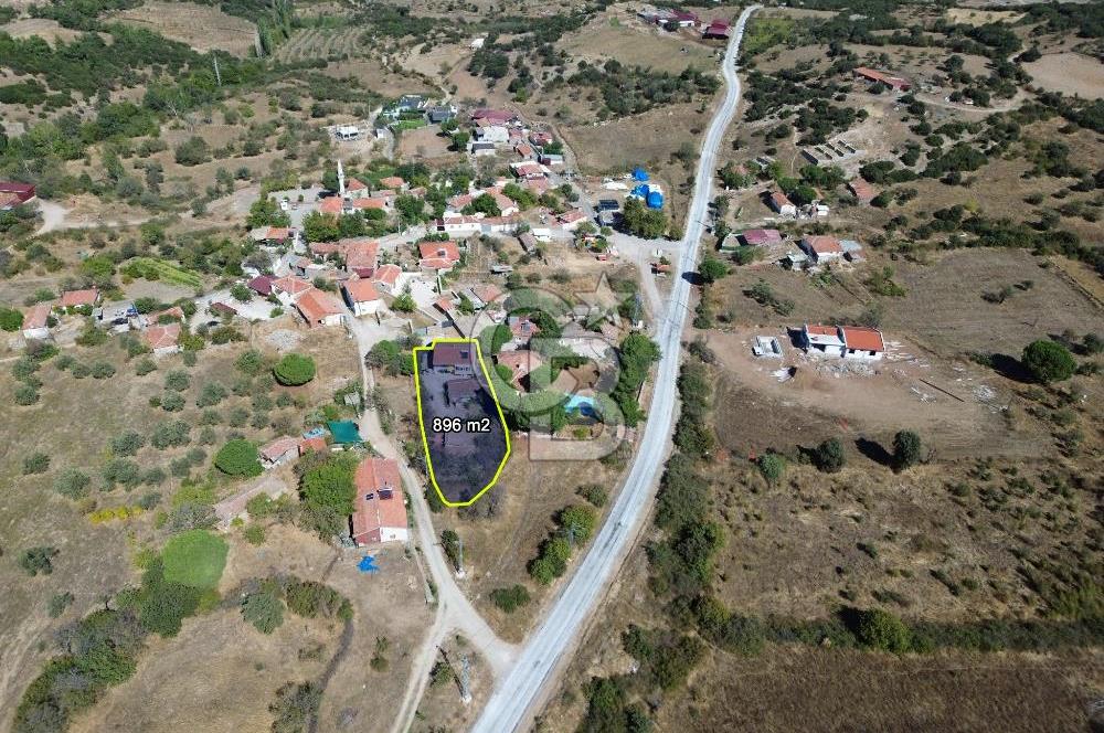 EZİNE ÜSKÜFÇÜ KÖYÜNDE BAHÇELİ SATILIK MÜSTAKİL EV