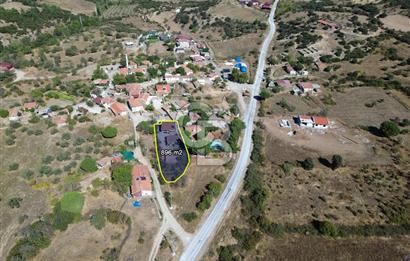EZİNE ÜSKÜFÇÜ KÖYÜNDE BAHÇELİ SATILIK MÜSTAKİL EV