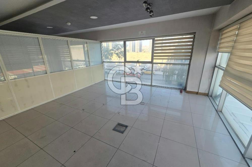 GERSAN SANAYİ SİTESNDE KÖŞE BAŞI 1900 M2 KAPALI ALANLI KÖŞE BİNA