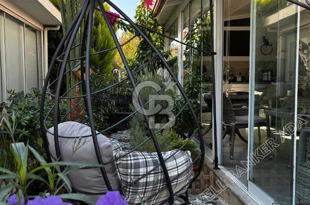 Kuşadası Sahil Sitelerinde Tatil Ruhunu 12 Ay Yaşatan Satılık Villa