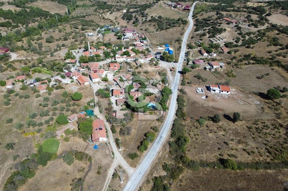 EZİNE ÜSKÜFÇÜ KÖYÜNDE BAHÇELİ SATILIK MÜSTAKİL EV