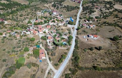 EZİNE ÜSKÜFÇÜ KÖYÜNDE BAHÇELİ SATILIK MÜSTAKİL EV
