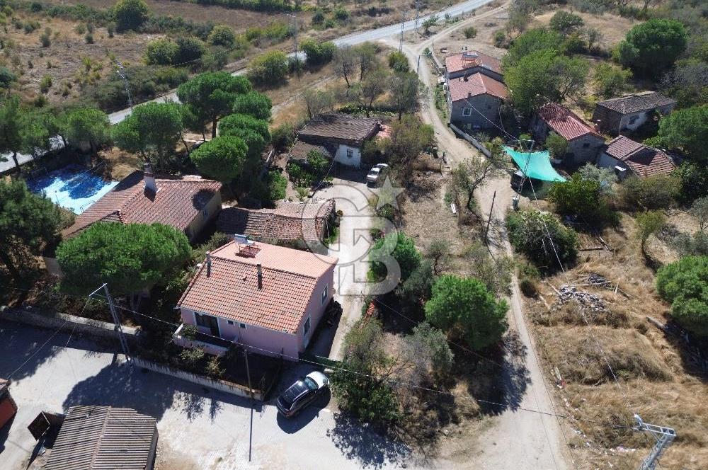 EZİNE ÜSKÜFÇÜ KÖYÜNDE BAHÇELİ SATILIK MÜSTAKİL EV