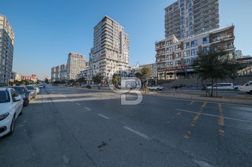 Fırsat Cadde Dükkanı Depolu Yüksek Tavanlı  Bahçeşehir Akzirve Strada 2