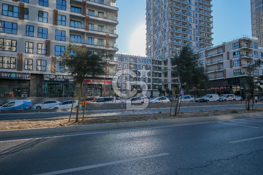 Fırsat Cadde Dükkanı Depolu Yüksek Tavanlı Bahçeşehir Akzirve Strada 2