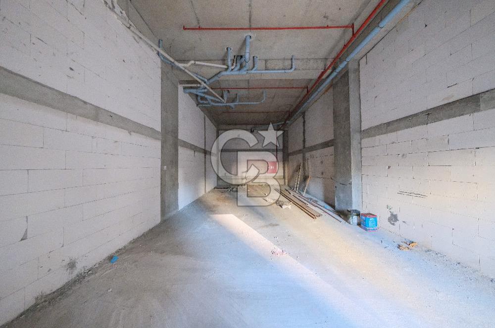 Fırsat Cadde Dükkanı Depolu Yüksek Tavanlı  Bahçeşehir Akzirve Strada 2