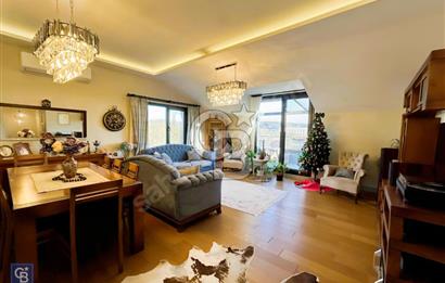 Kemerburgaz'da 4+1 Doğa Manzaralı Satılık Çatı Dubleks Daire