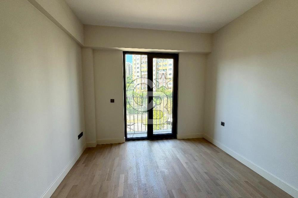 FİNANS ŞEHİR MERKEZİNDE SİNPAŞ KORU AURA SİTESİNDE PEYZAJ MANZARALI 3+1