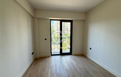 FİNANS ŞEHİR MERKEZİNDE SİNPAŞ KORU AURA SİTESİNDE PEYZAJ MANZARALI 3+1