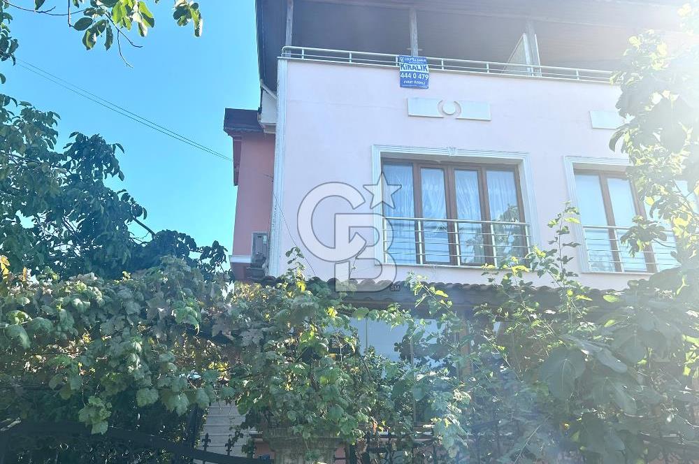 BAŞİSKELE KORFEZ MAH DENİZ MANZARALI 2+1 FULL EŞYALI DAİRE