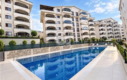 BEYAZ SARAYLAR SİTESİNDE 3+1 DAİRE