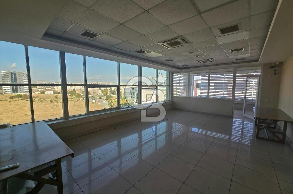 GERSAN SANAYİ SİTESNDE KÖŞE BAŞI 1900 M2 KAPALI ALANLI KÖŞE BİNA