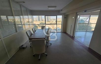 GERSAN SANAYİ SİTESNDE KÖŞE BAŞI 1900 M2 KAPALI ALANLI KÖŞE BİNA