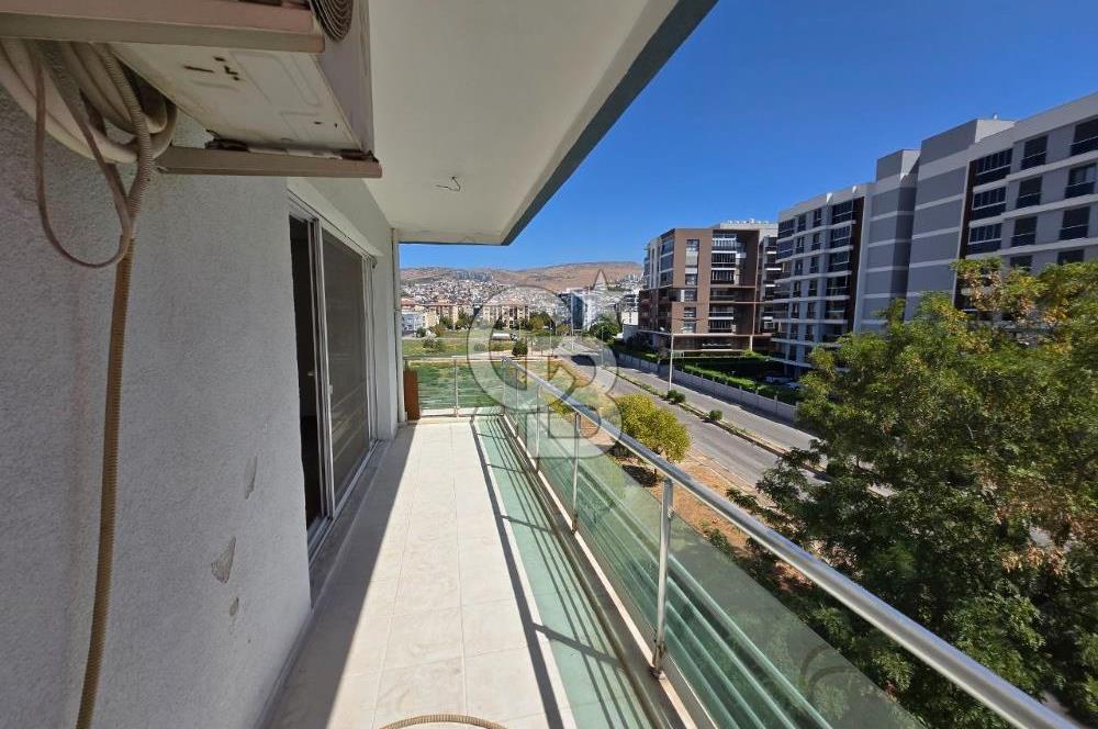 İzmir Çiğli Ataşehir'de Kiralık Geniş 3+1 Daire