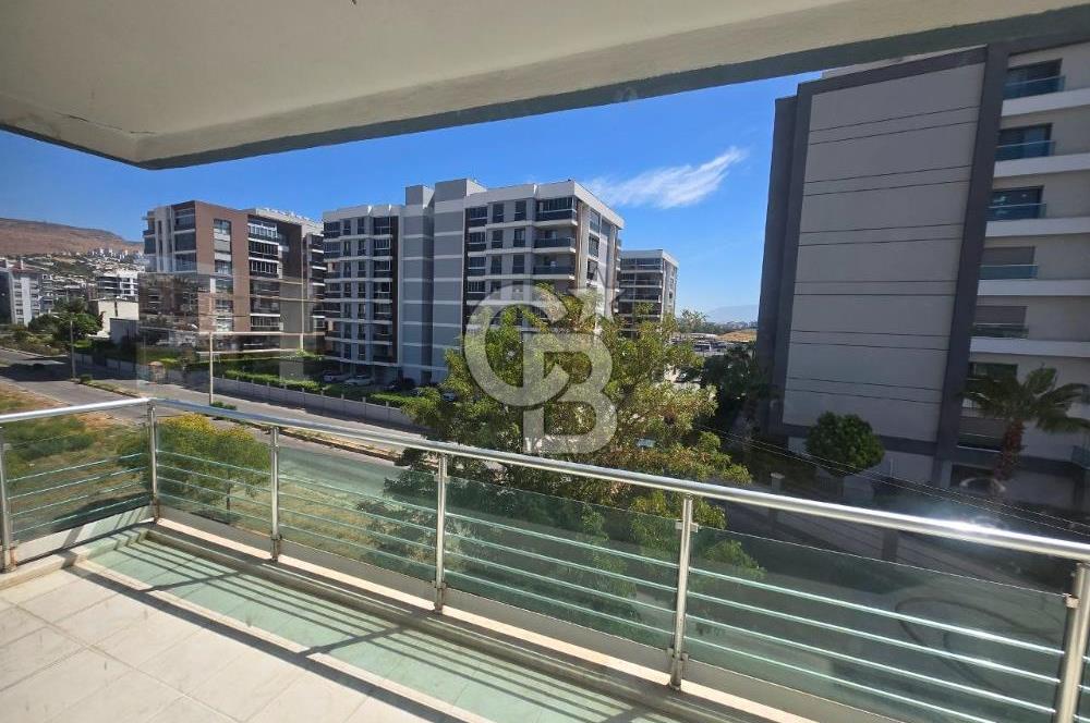 İzmir Çiğli Ataşehir'de Kiralık Geniş 3+1 Daire