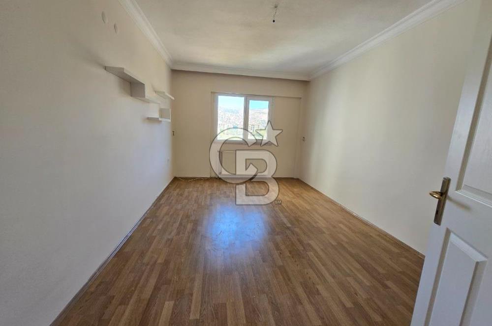 İzmir Çiğli Ataşehir'de Kiralık Geniş 3+1 Daire