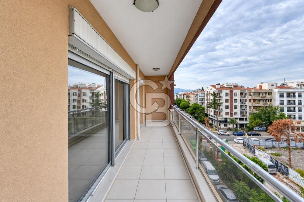 BOSTANLININ  EN NEZİH LOKASYONUNDA KOMPLE YENİLENMİŞ 3+1 SATILIK DAİRE  