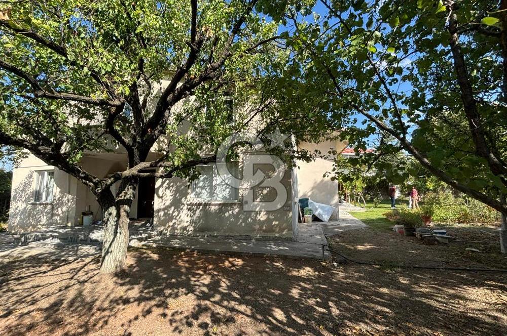 GÖLBAŞI BALLIKPINAR'DA BAHÇEKENT SİTESİNDE SATILIK VİLLA