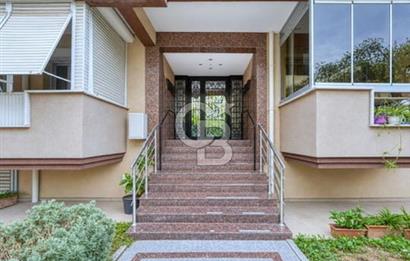 BOSTANLININ  EN NEZİH LOKASYONUNDA KOMPLE YENİLENMİŞ 3+1 SATILIK DAİRE  